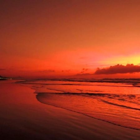 Apartamento Temporada Pe Na Areia Mongaguá Exteriör bild